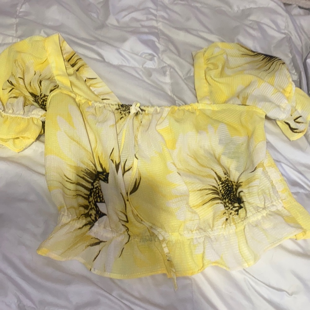 H&M yellow floral top